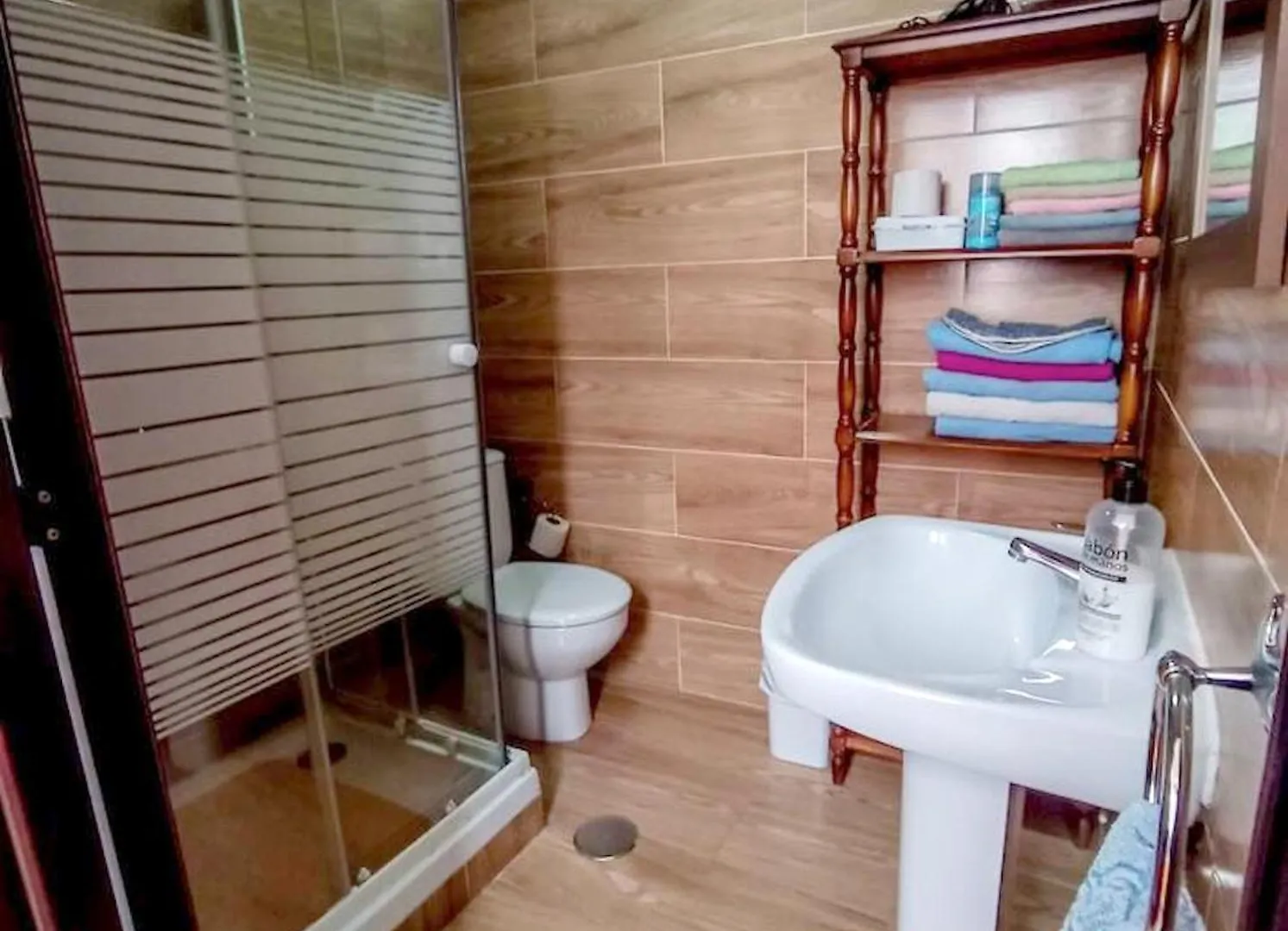 3 Bedrooms Appartement With Wifi At روندا